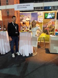 image-0-02-05-5fc9766343240d7d559b583c2d2087245484123ef5abf49b7b2e94de5fc0d6d2-V