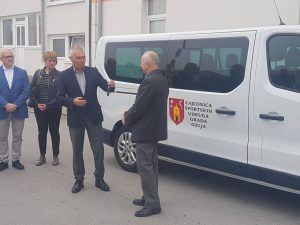 IMG-9dc04a61926dd4cbcc5d23f8ccc91c63-V (002)