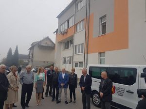 IMG-bb478c756ac4e24b2080c7e687f528ef-V (002)